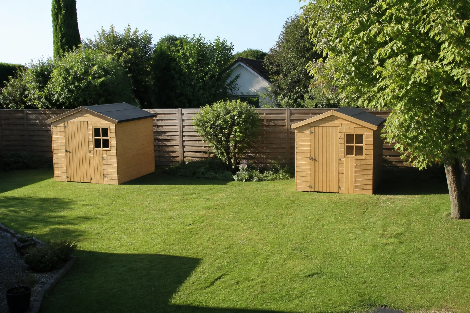 Deux abris de jardin de 5 m² : est-ce vraiment possible ?